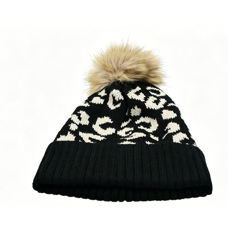 หมวกไหมพรมลายเสือดาวพร้อมพู่สำ - Beanie Cuffed Knit บทวิจารณ์และราคา